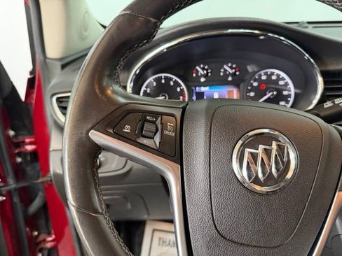 Used 2020 Buick Encore Preferred FWD image 19