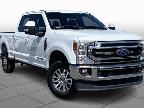 Certified 2022 Ford F250 Lariat w/ Lariat Value Package image 3
