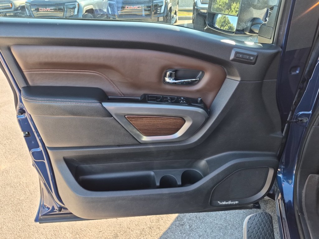 Used 2016 Nissan Titan Platinum Reserve RWD image 16