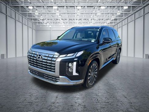Used 2024 Hyundai Palisade Calligraphy AWD/4WD image 3