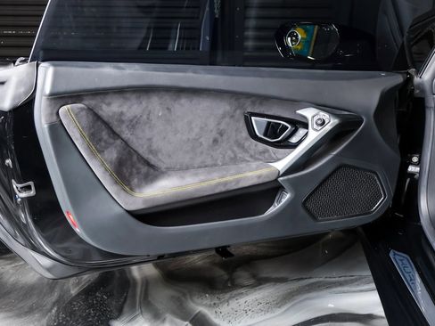 Used 2018 Lamborghini Huracan LP 580-2 RWD image 14