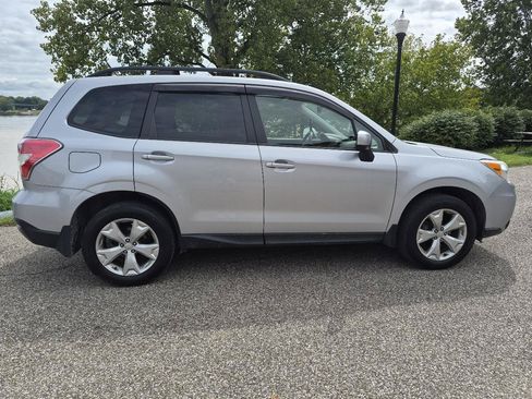 Used 2015 Subaru Forester 2.5i Premium w/ Popular Package #1 AWD/4WD image 5