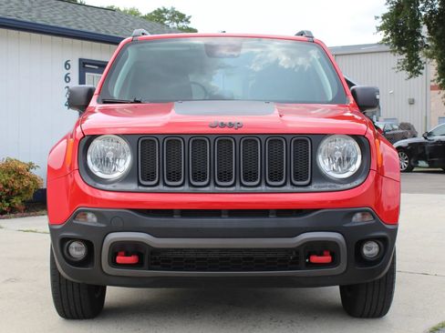Used 2018 Jeep Renegade Trailhawk AWD/4WD image 8