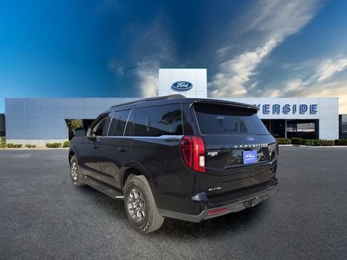 Certified 2025 Ford Expedition Active RWD image 4