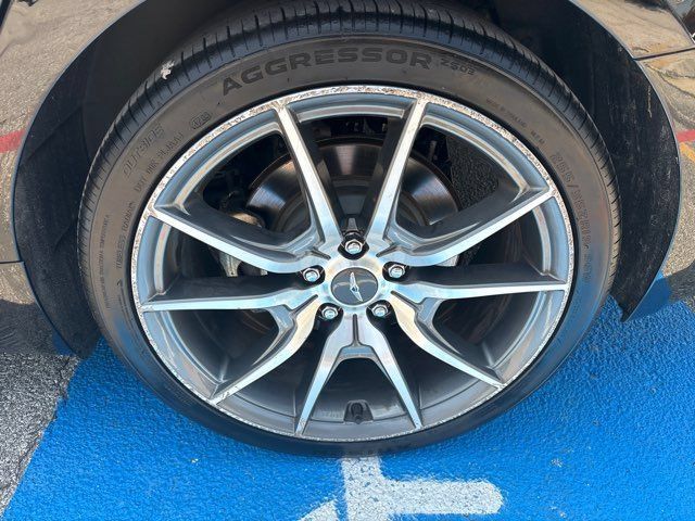 Used 2023 Genesis G70 2.0T RWD image 9