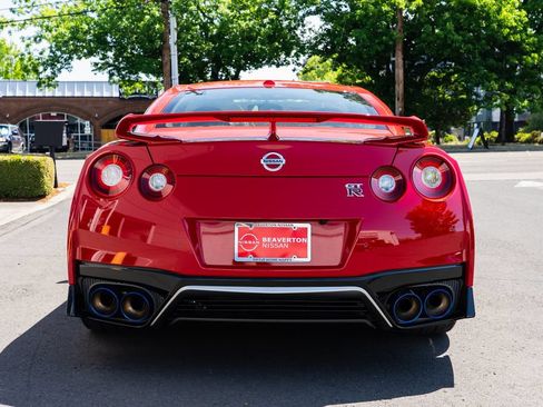 Used 2020 Nissan GT-R Premium w/ Premium Interior Package AWD/4WD image 5
