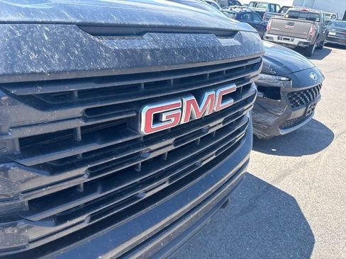 Used 2022 GMC Sierra 1500 Elevation w/ X31 Off-Road Package AWD/4WD image 10