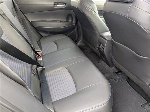 Used 2025 Toyota Corolla Cross AWD Hybrid w/ Convenience Package image 18