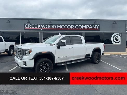Used 2020 GMC Sierra 2500 Denali w/ Denali Ultimate Package AWD/4WD image 1