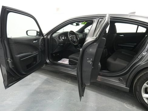 Used 2022 Dodge Charger SXT w/ Cold Weather Package AWD/4WD image 26