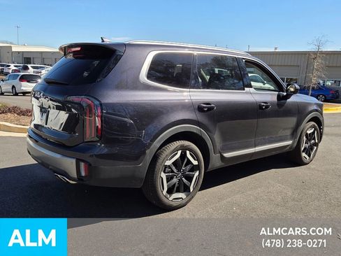 Used 2025 Kia Telluride EX image 13