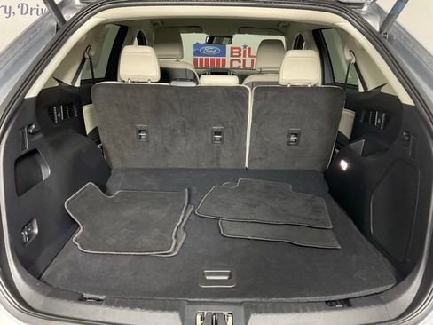 Used 2024 Ford Edge Titanium w/ Equipment Group 301A image 11