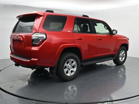 Used 2022 Toyota 4Runner SR5 Premium AWD/4WD image 8