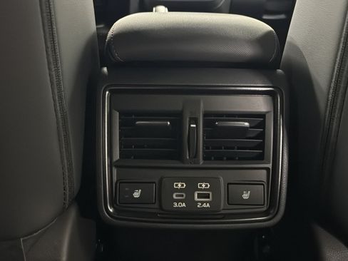 Certified 2026 Subaru Forester Touring AWD/4WD image 30