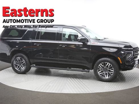Used 2025 Chevrolet Suburban Z71 AWD/4WD image 50