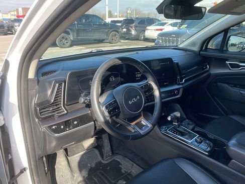 Used 2023 Kia Sportage EX image 11