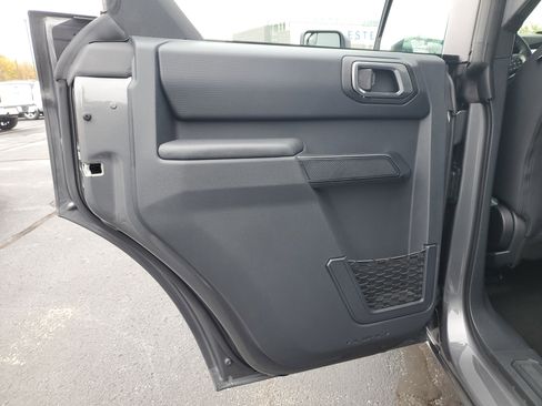 New 2025 Ford Bronco 4-Door image 9