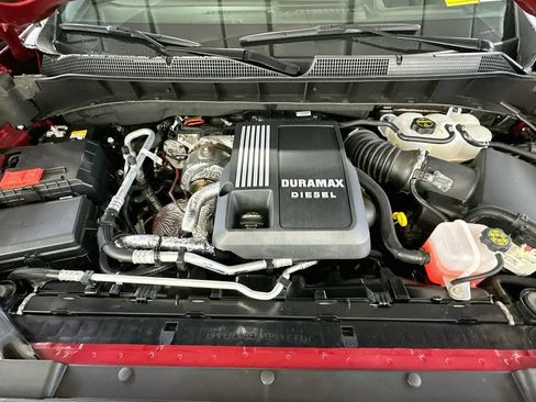 Used 2025 Chevrolet Silverado 1500 LTZ w/ Technology Package AWD/4WD image 33