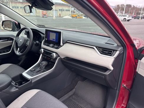 Certified 2024 Toyota RAV4 XLE w/ Convenience Package image 12