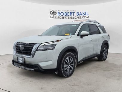 Used 2023 Nissan Pathfinder SL