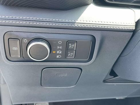 Used 2025 Ford Mustang Premium RWD image 13