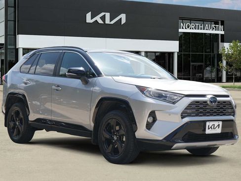 Used 2021 Toyota RAV4 XSE AWD/4WD image 7