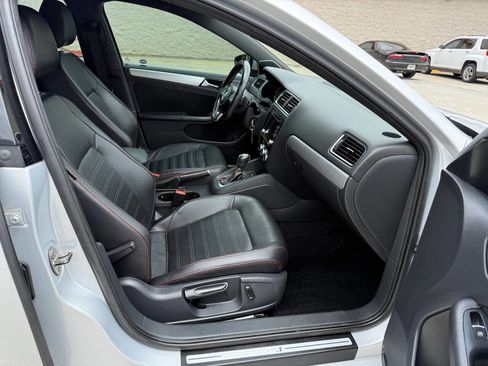 Used 2013 Volkswagen Jetta GLI Autobahn FWD image 13