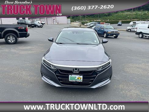 Used 2019 Honda Accord LX image 8