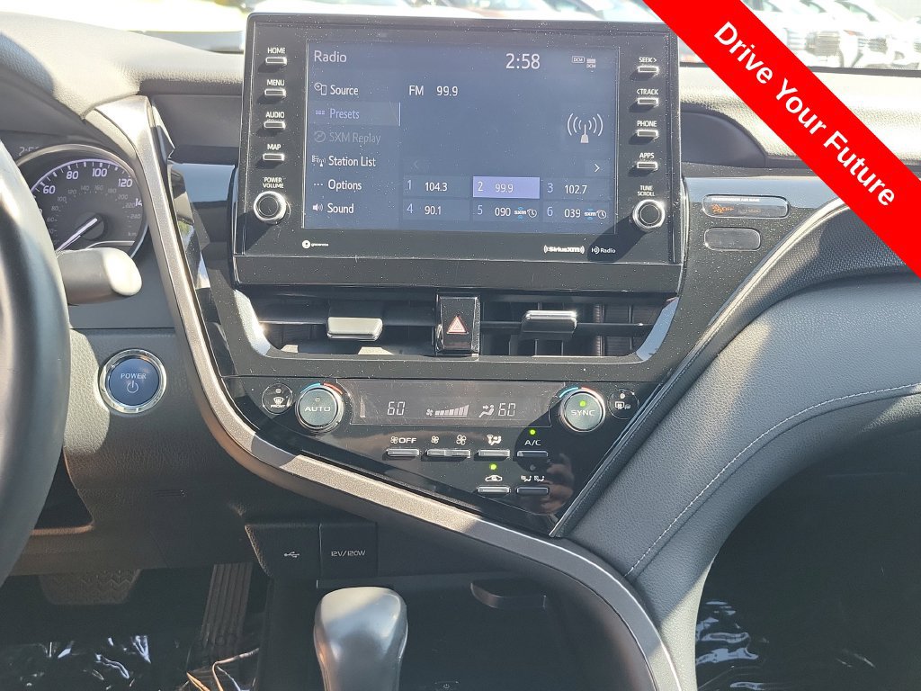 Used 2022 Toyota Camry XSE FWD image 15