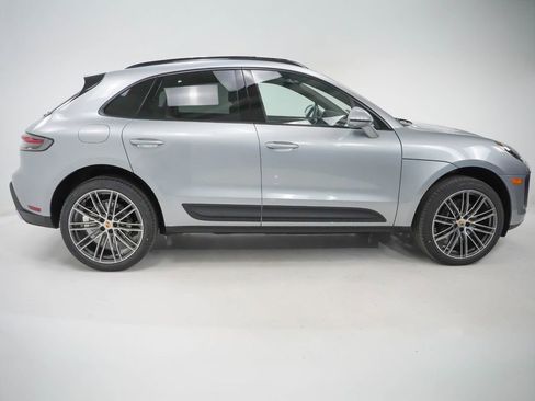 Used 2026 Porsche Macan AWD/4WD image 9