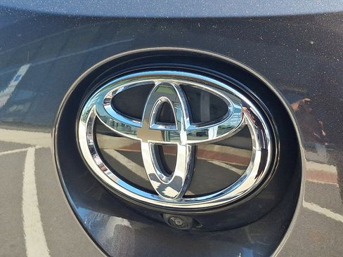 Used 2023 Toyota Corolla SE FWD image 30