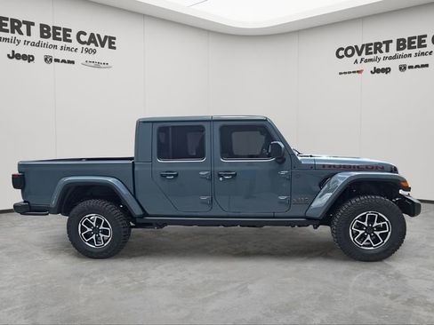 New 2025 Jeep Gladiator Rubicon w/ Safety Group image 24