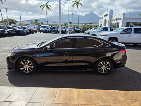 Used 2017 Acura TLX image 4
