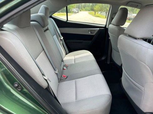 Used 2015 Toyota Corolla LE FWD image 19
