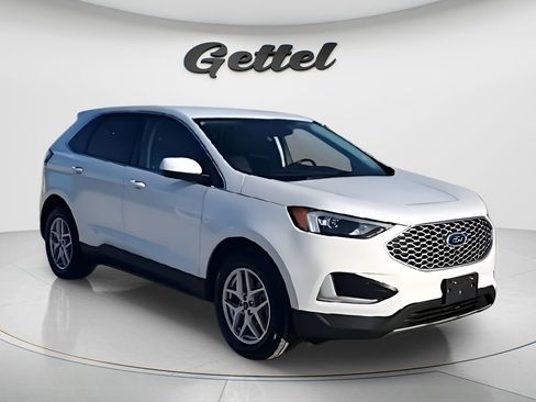 Used 2024 Ford Edge SEL image 2