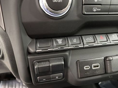 Certified 2024 GMC Sierra 2500 Pro AWD/4WD image 26