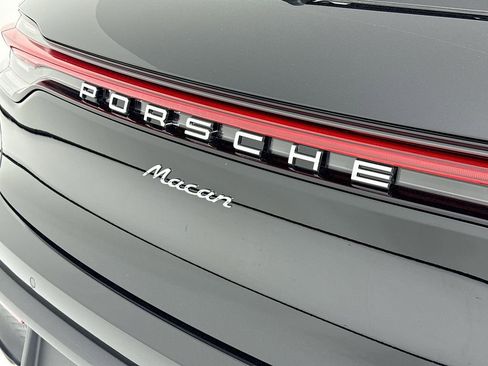 New 2026 Porsche Macan image 37