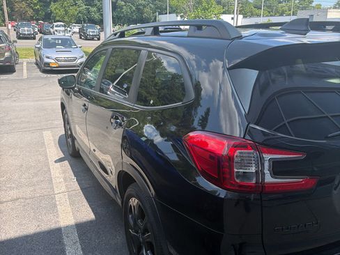 Used 2024 Subaru Ascent Onyx Edition AWD/4WD image 2