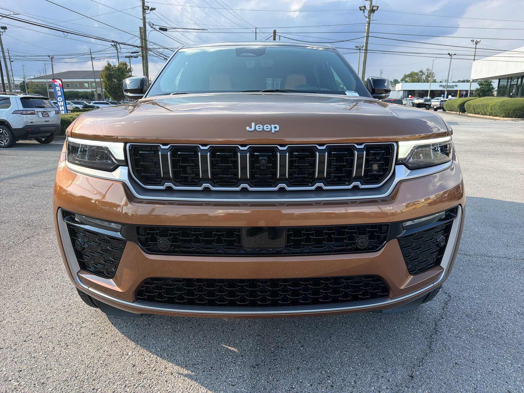 New 2027 Jeep Grand Cherokee Summit AWD/4WD image 2