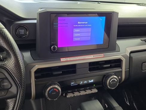 Used 2025 Toyota Tacoma SR5 AWD/4WD image 28