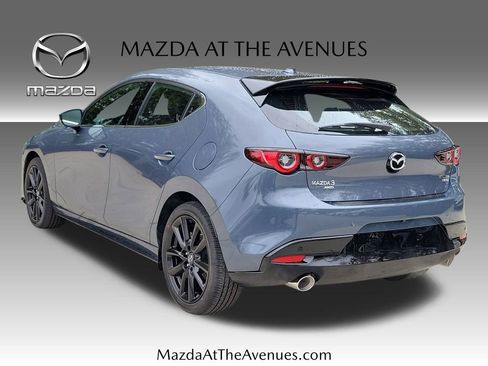 New 2026 MAZDA MAZDA3 Hatchback w/Premium Plus Pkg image 5