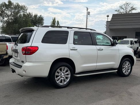 Used 2015 Toyota Sequoia Platinum AWD/4WD image 17