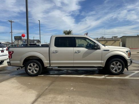 Used 2018 Ford F150 XLT w/ Equipment Group 302A Luxury image 6