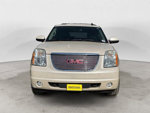 Used 2011 GMC Yukon SLT w/ SLT-2 Equipment Package AWD/4WD image 5