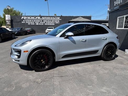 Used 2018 Porsche Macan GTS AWD/4WD image 12