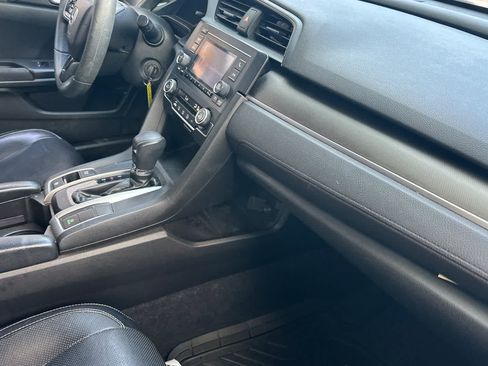 Used 2019 Honda Civic LX image 17