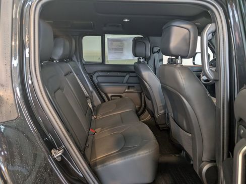 New 2026 Land Rover Defender 110 X-Dynamic SE image 26