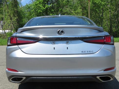Used 2024 Lexus ES 350 w/ Premium Package FWD image 6