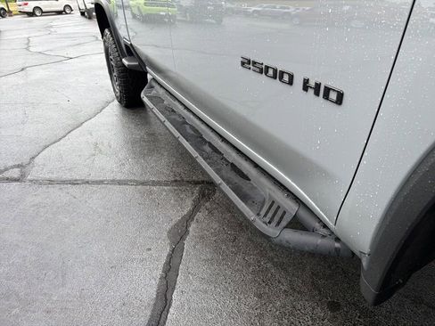 Used 2024 Chevrolet Silverado 2500 ZR2 w/ ZR2 Bison Edition AWD/4WD image 10
