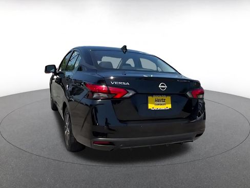 Used 2025 Nissan Versa SV FWD image 10